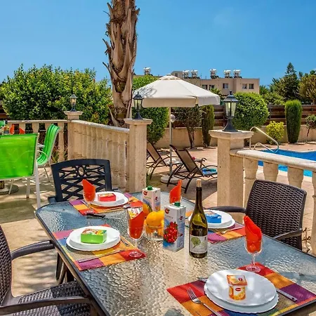 Villa Petra Sun
